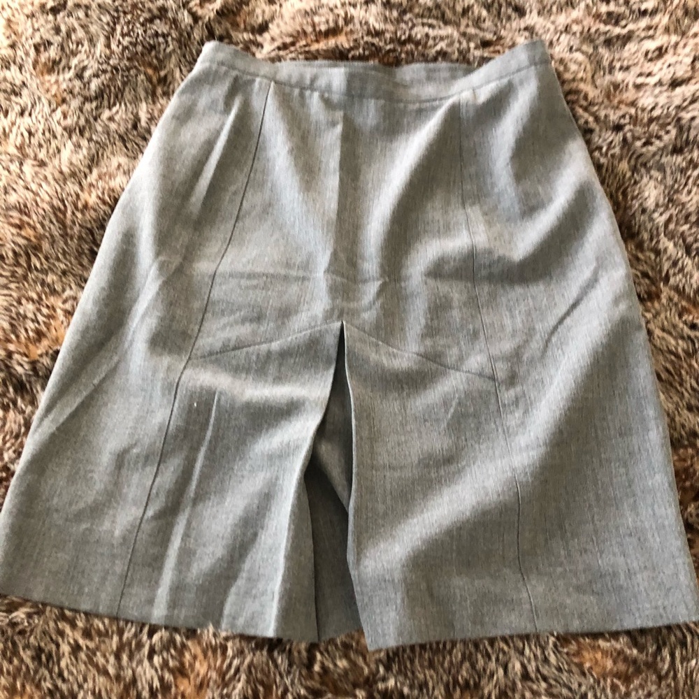 Grey classy skirt